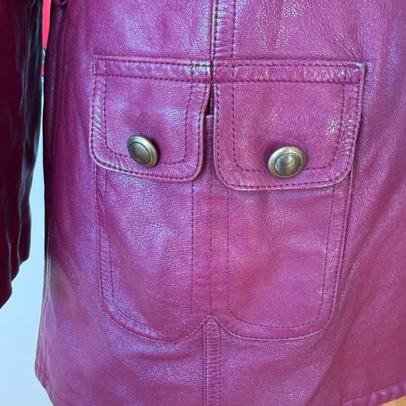 Vintage 70s berry leather coat w/ brass buttons + zip-out faux-fur lining - Picture 7 of 15